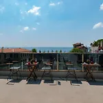 Hotel Nar