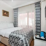 Nar Hotel *