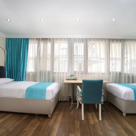 Nar Hotel *